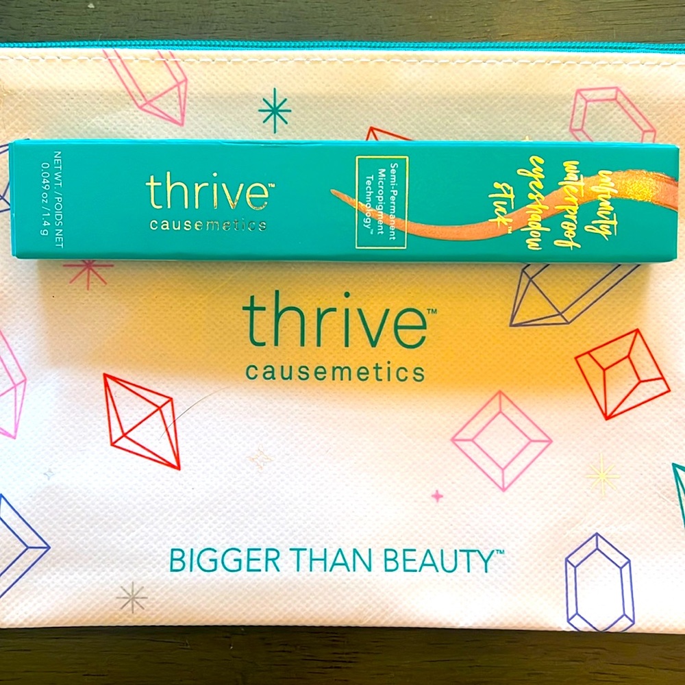 Thrive Causemetics Infinity Waterproof Eye Shadow stick Color Nikki
